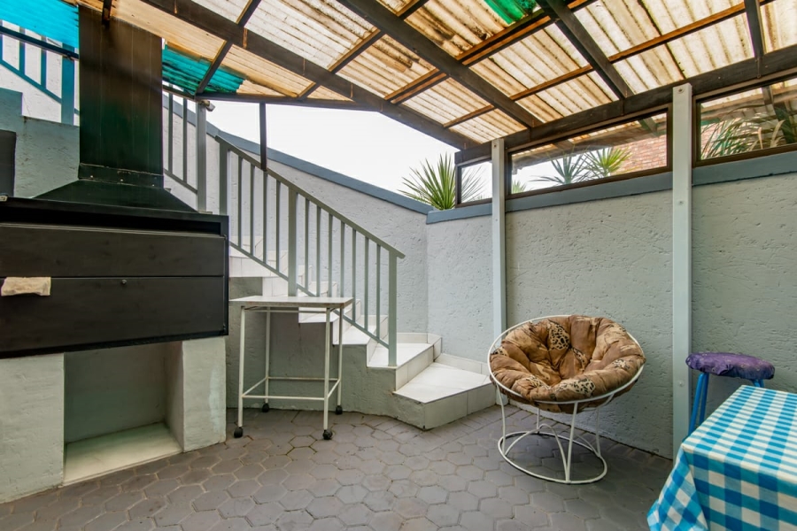 3 Bedroom Property for Sale in Reebok Western Cape